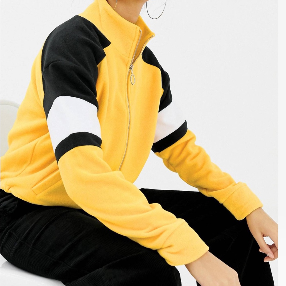 Yellow zipper sweatshirt